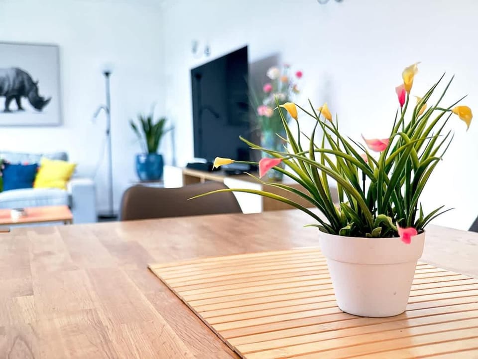 4 Bed Home Sleeps 7 - Close to Oval Tube Station House in London Borough of Southwark
