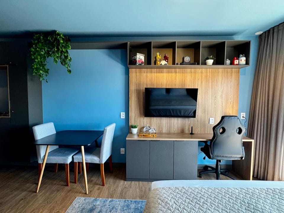 TV and multimedia, Seating area, Dinner