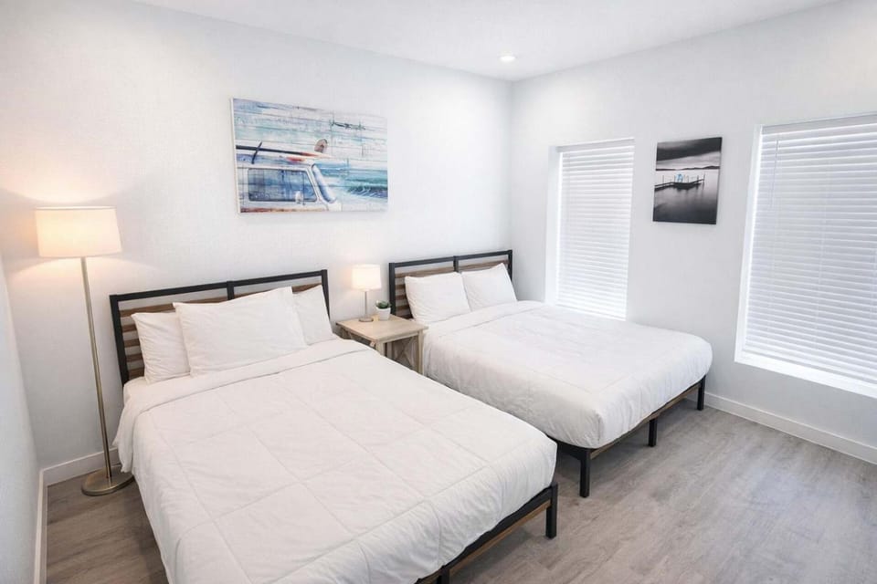 2 Levels Heated Pool New Townhome #4 Apartment in South Padre Island
