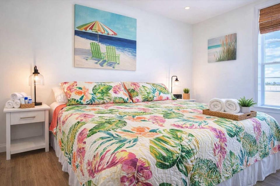 3rd Flr Beachview Luxe Elevator Pool BBQ Apartment in South Padre Island