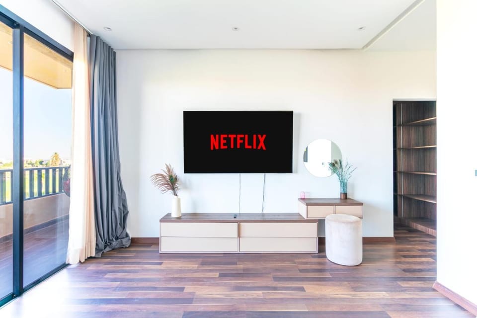 Communal lounge/ TV room, TV and multimedia