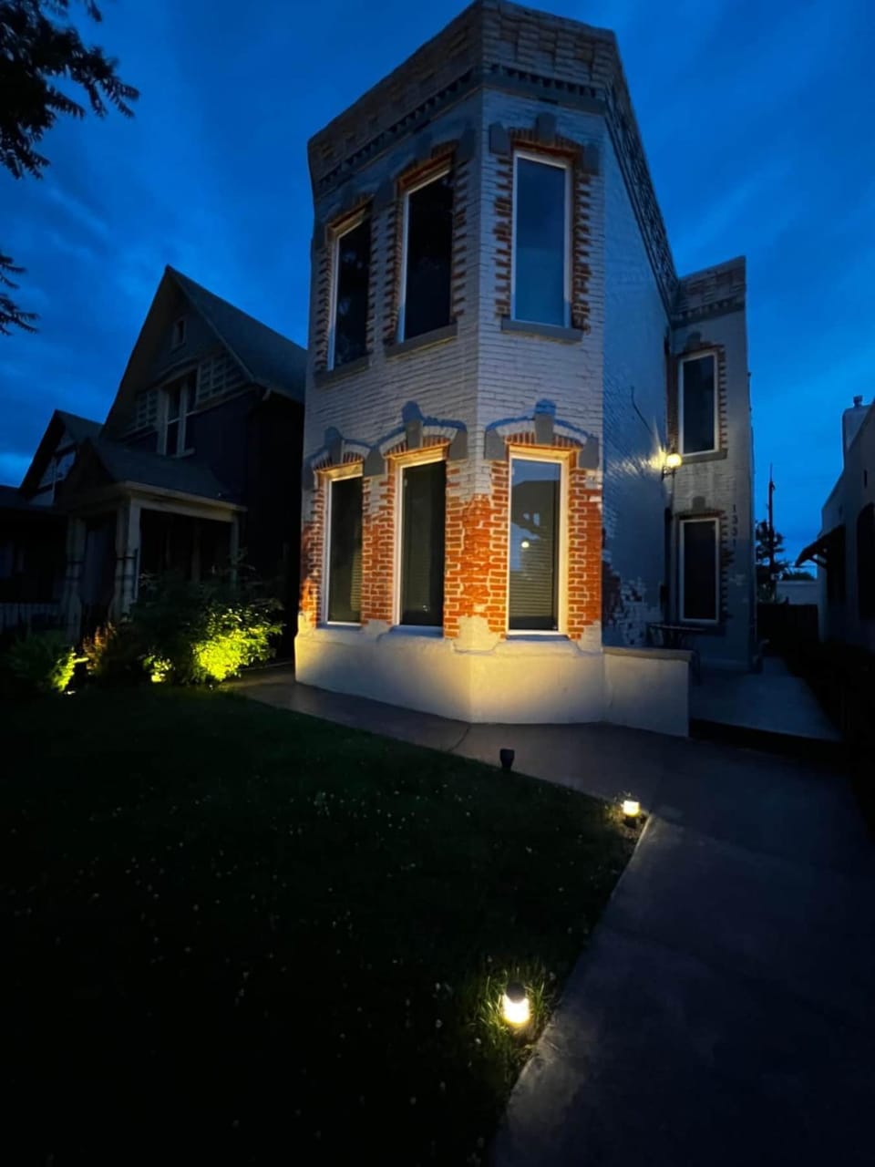 UPTOWN CASTLE - CITY VIEWS - THEATER & CONVENTION DISTRICT! House in Denver