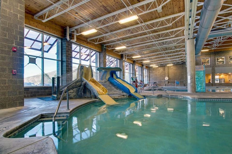 The Seasons at Avon 611 Apartment in Avon