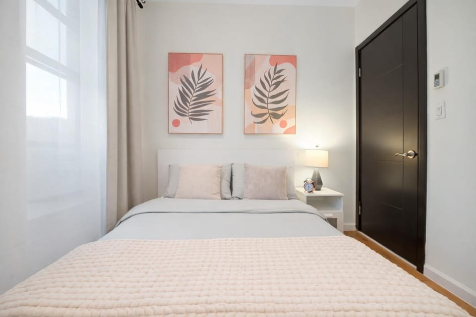 3BR Serene Suite Near Central Park Apartment in Upper West Side