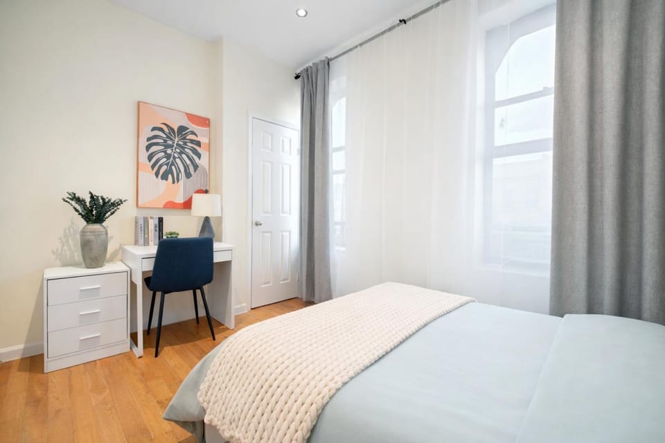 3BR Serene Suite Near Central Park Apartment in Upper West Side