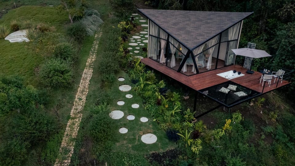 Glamping Santuario Quindio Bed and Breakfast in Quindio, Colombia