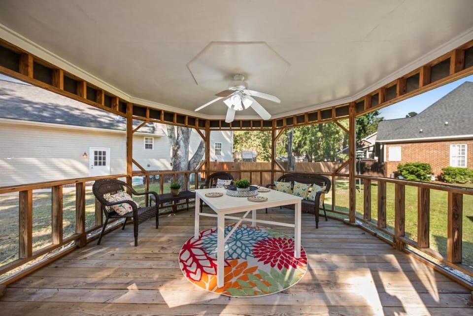 Gathering Oak Manor -- Treasured Times Together House in Goose Creek