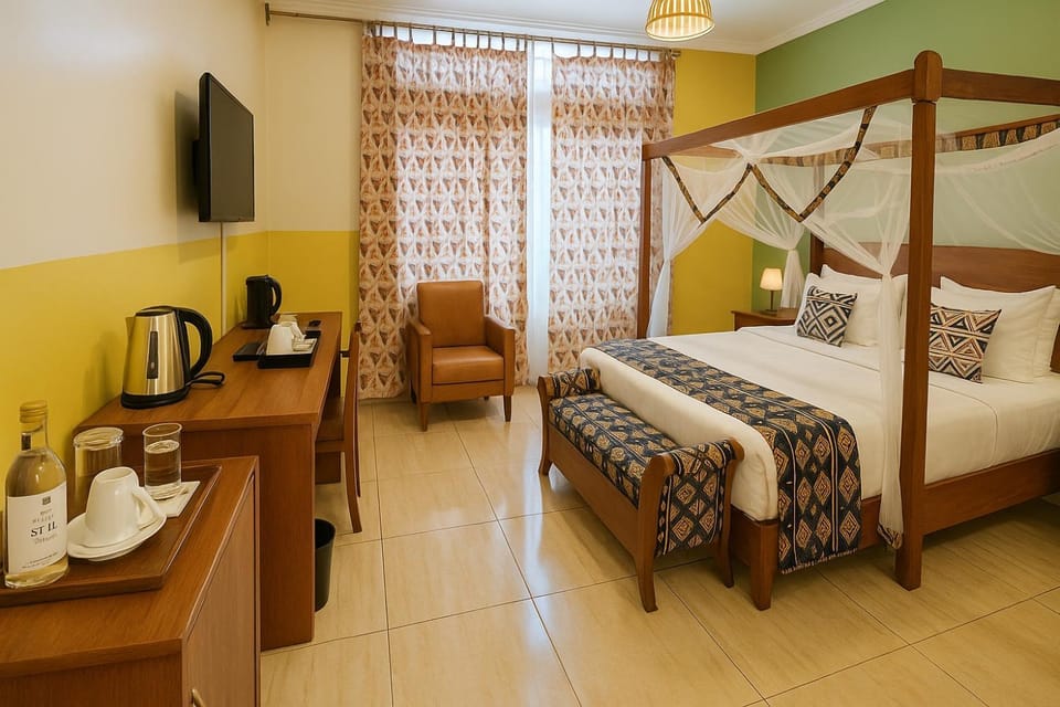 Bed, TV and multimedia, Photo of the whole room, Bedroom