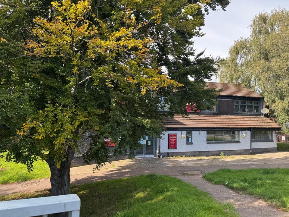 Day, Neighbourhood, Lounge or bar, Street view