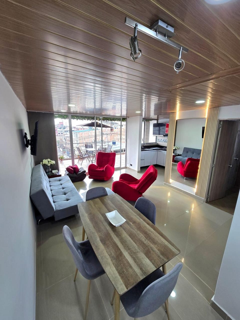 Communal lounge/ TV room