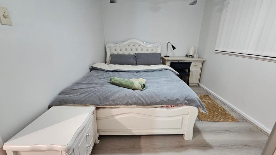 Bed, Bedroom, wardrobe