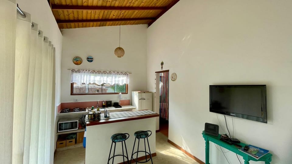 Casa com jardim próximo da praia do Perequê House in Ilhabela
