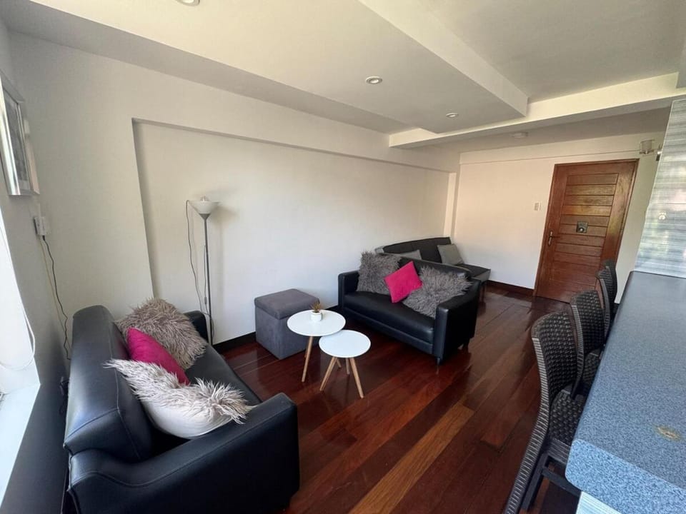 Centrally located and comfortable duplex in Miraflores - Libertad1BR Apartment in Miraflores
