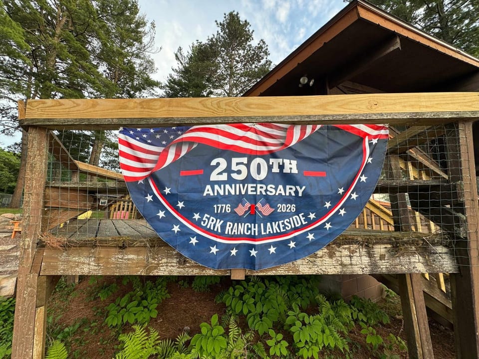 6BR Waterfront Lodge on Round Lake Private Sandy Shoreline Dock Fire Pit Panoramic Views House in Wisconsin