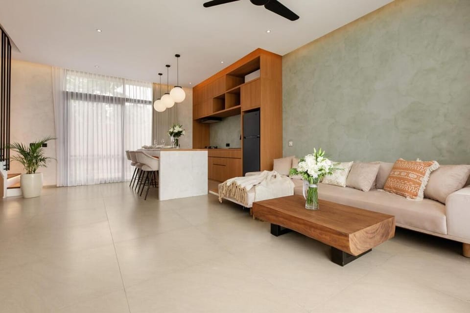 Sunset Bliss Villa with Private Pool-North Canggu Villa in North Kuta