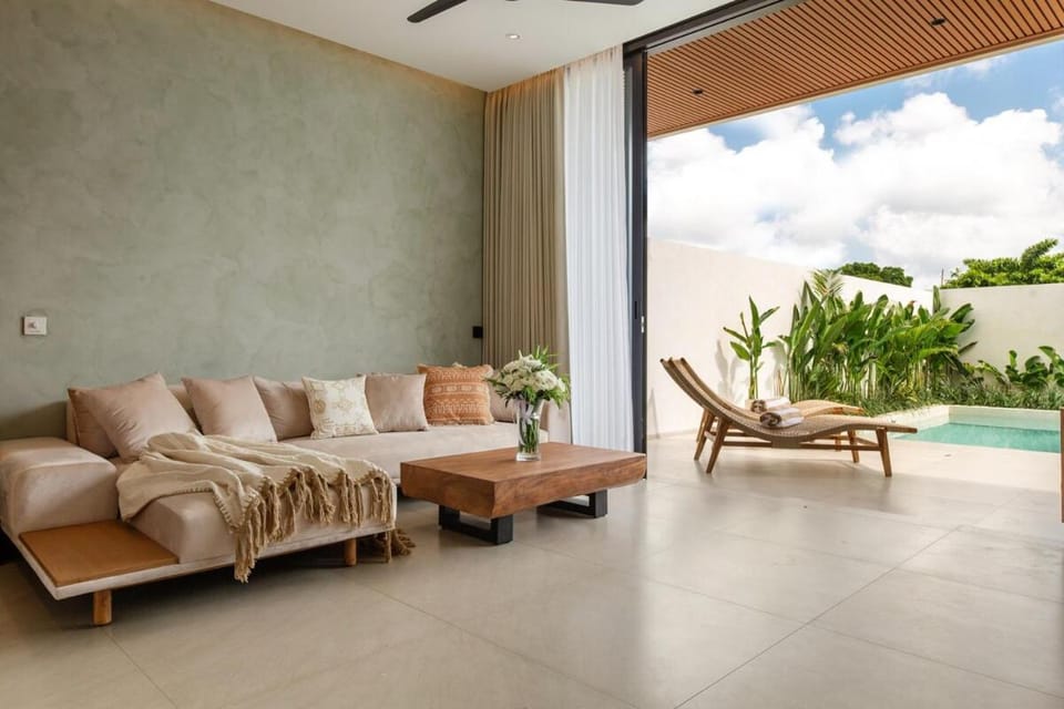 Sunset Bliss Villa with Private Pool-North Canggu Villa in North Kuta