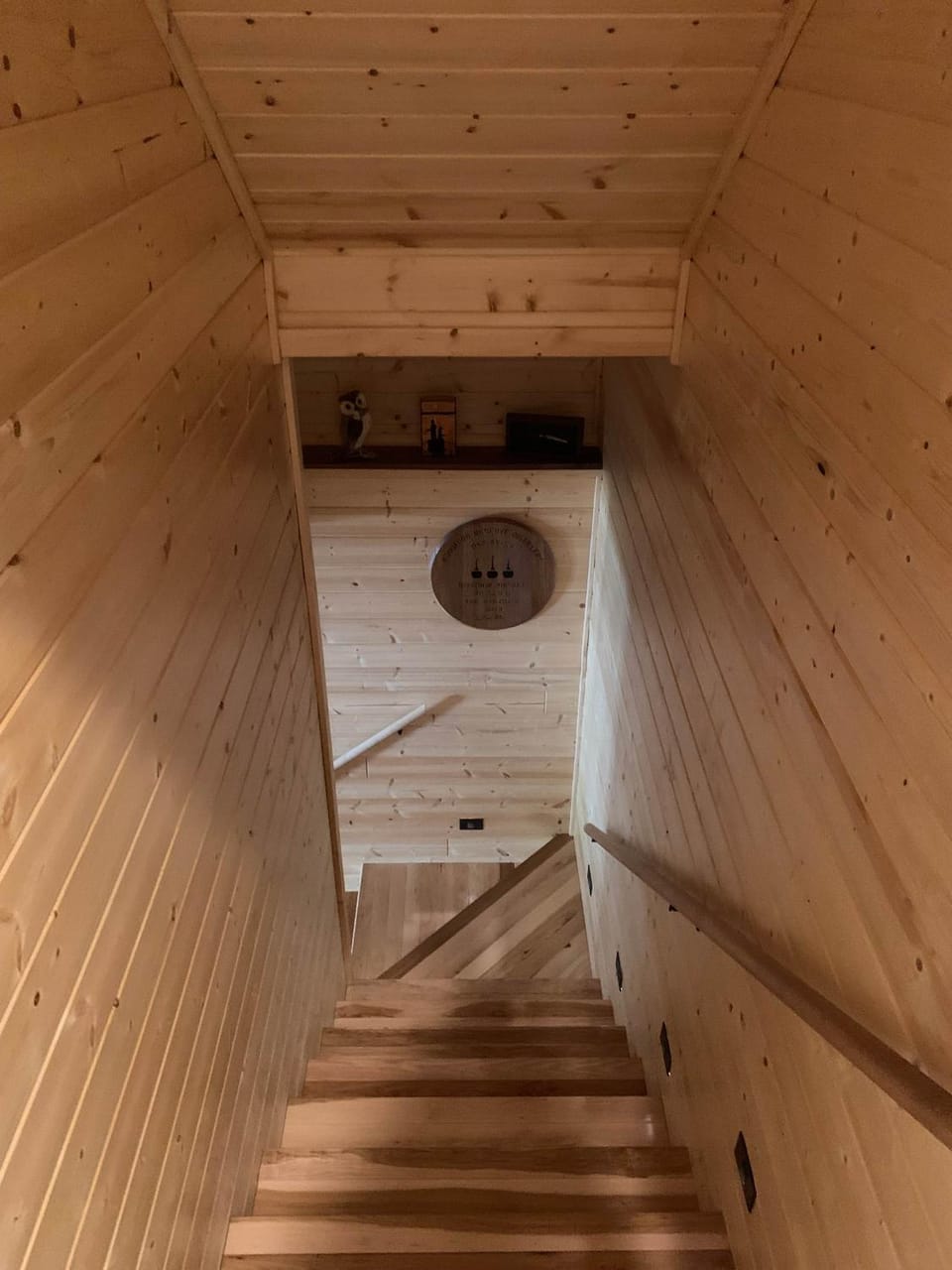 Property building, Communal lounge/ TV room, TV and multimedia, Bedroom