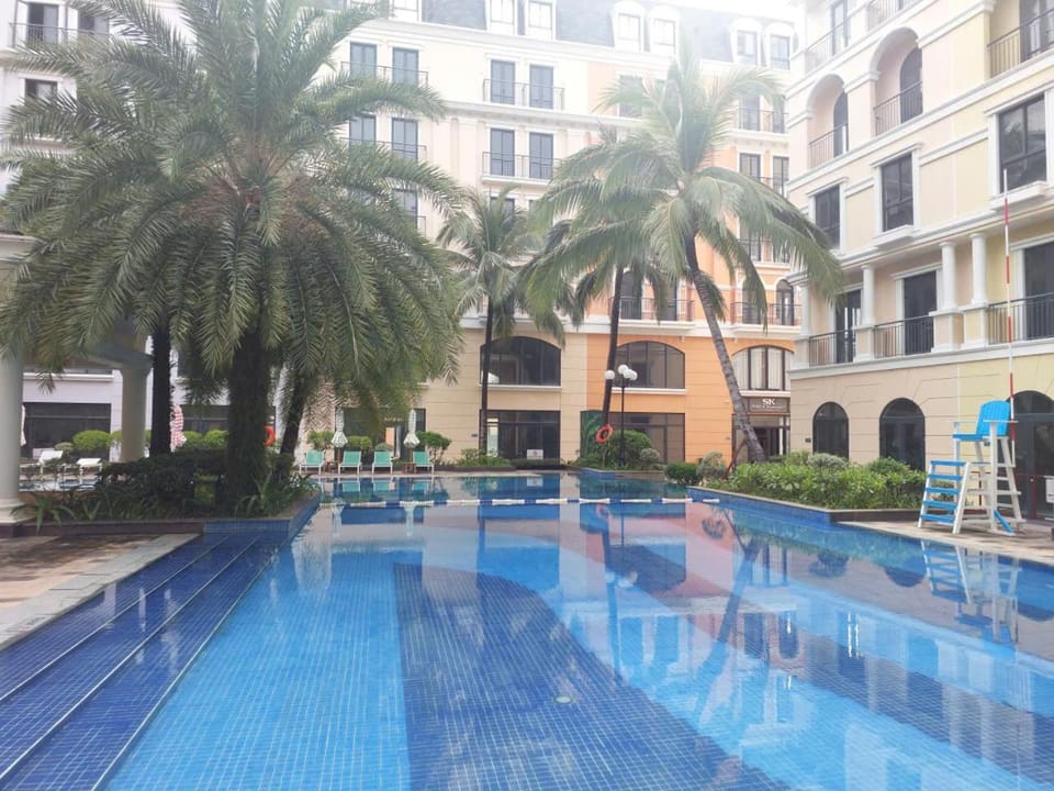 Pool view, Swimming pool