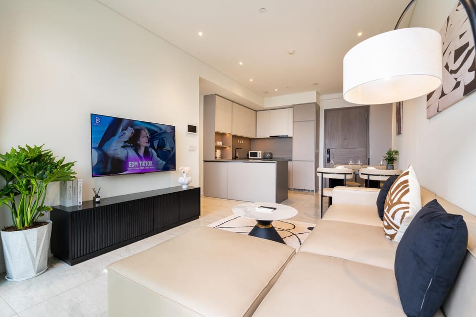 TV and multimedia, Living room, Seating area, Dining area, minibar, oven