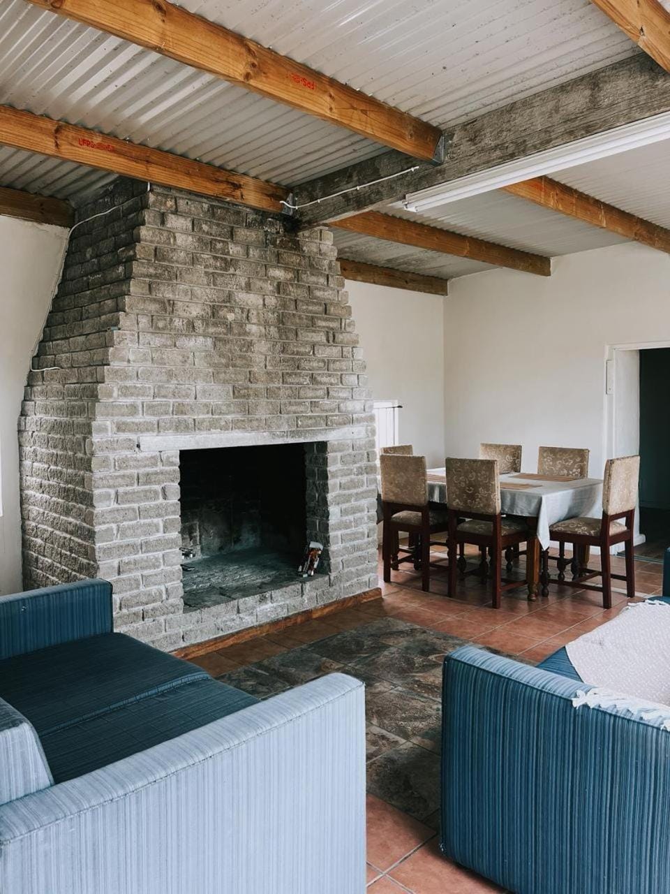 BBQ facilities, fireplace