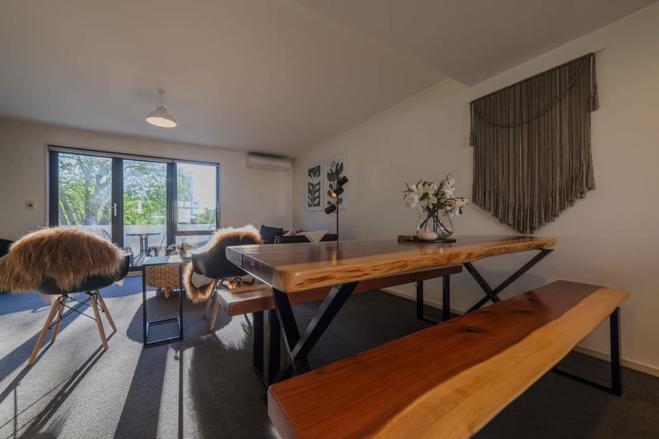 Elegant 3-Storey Townhouse with Garage Parking by Latimer Sq House in Christchurch