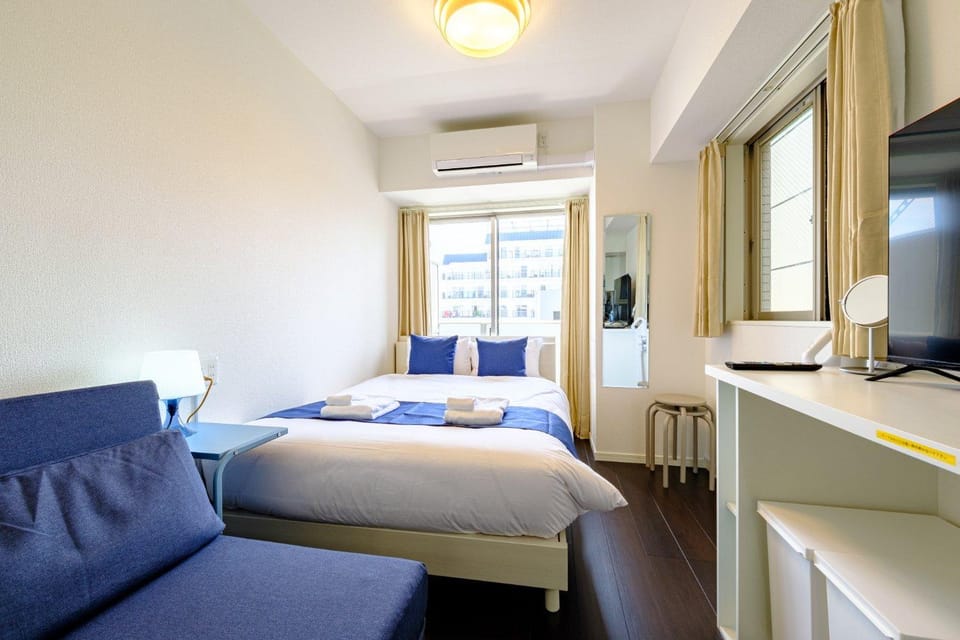Bed, TV and multimedia