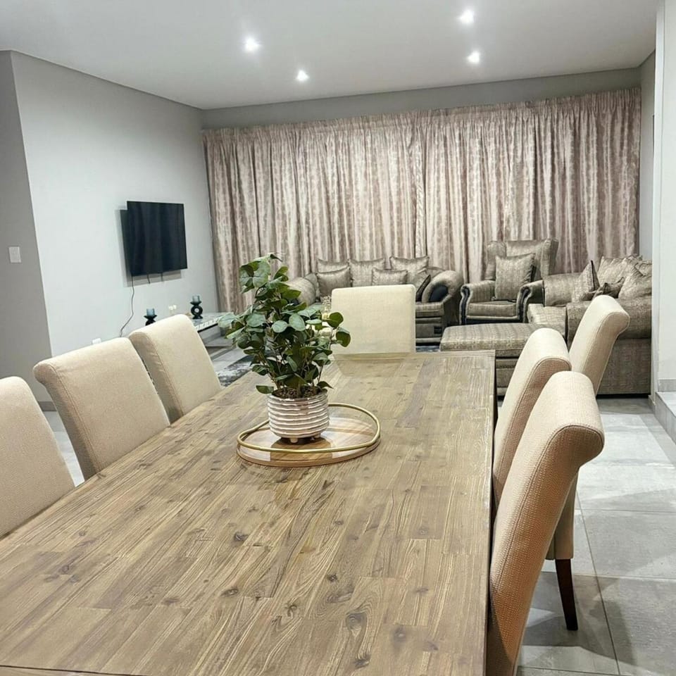 Vista Retreat on 3222 House in Gauteng