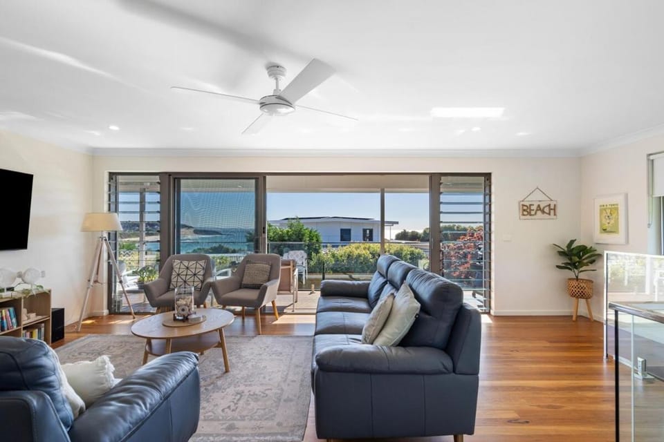 Seaclusions at South One Mile Beach House in Forster