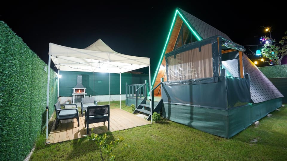 Patio, Night, BBQ facilities, Garden, Dining area, Garden view