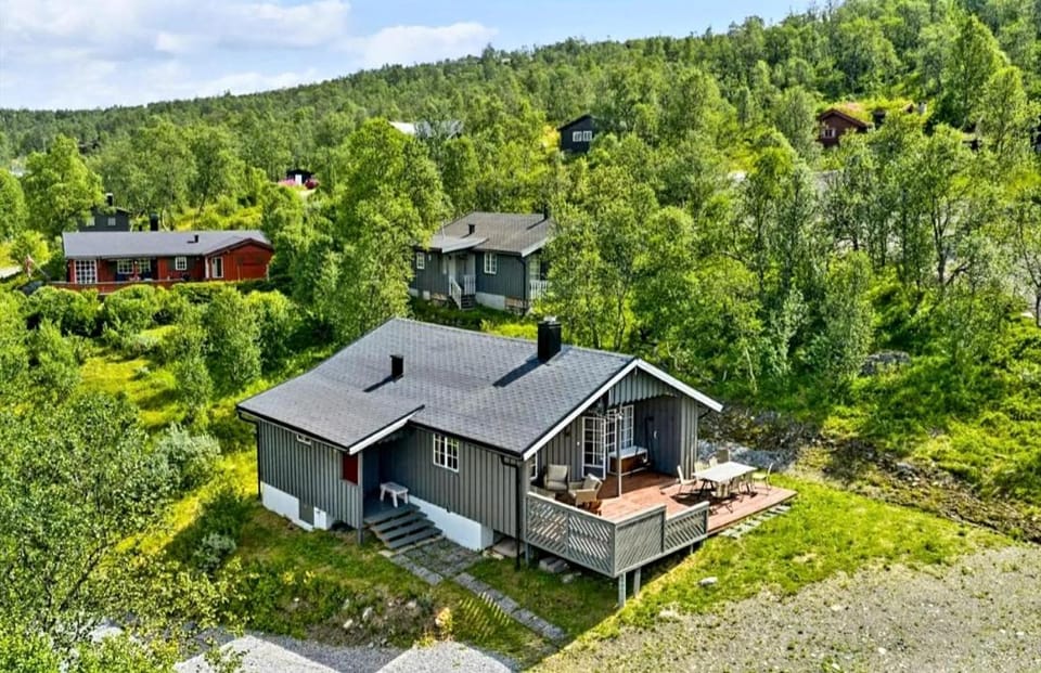 Property building, Natural landscape