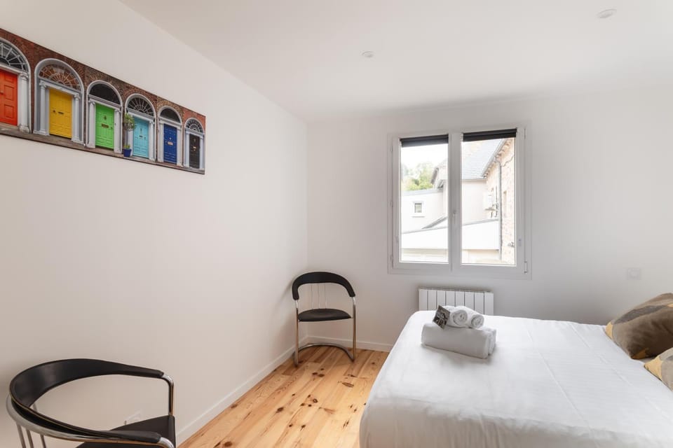 Bed, Bedroom