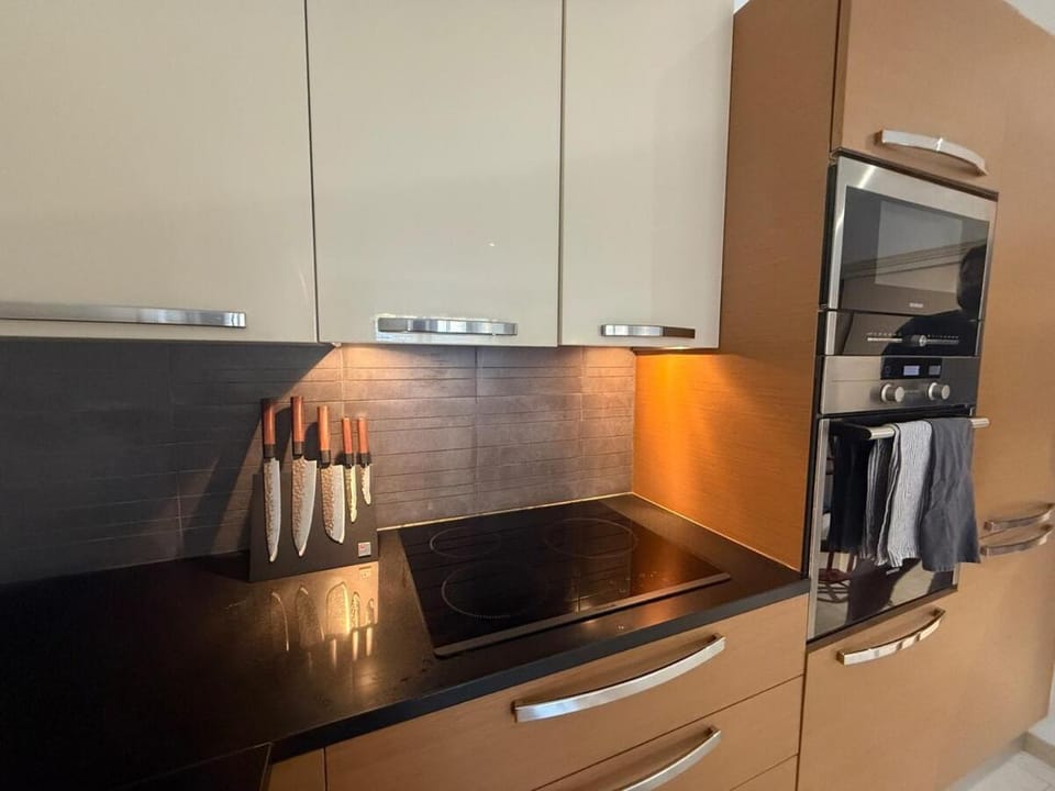 Esterel Bay Apartment in Saint-Raphael