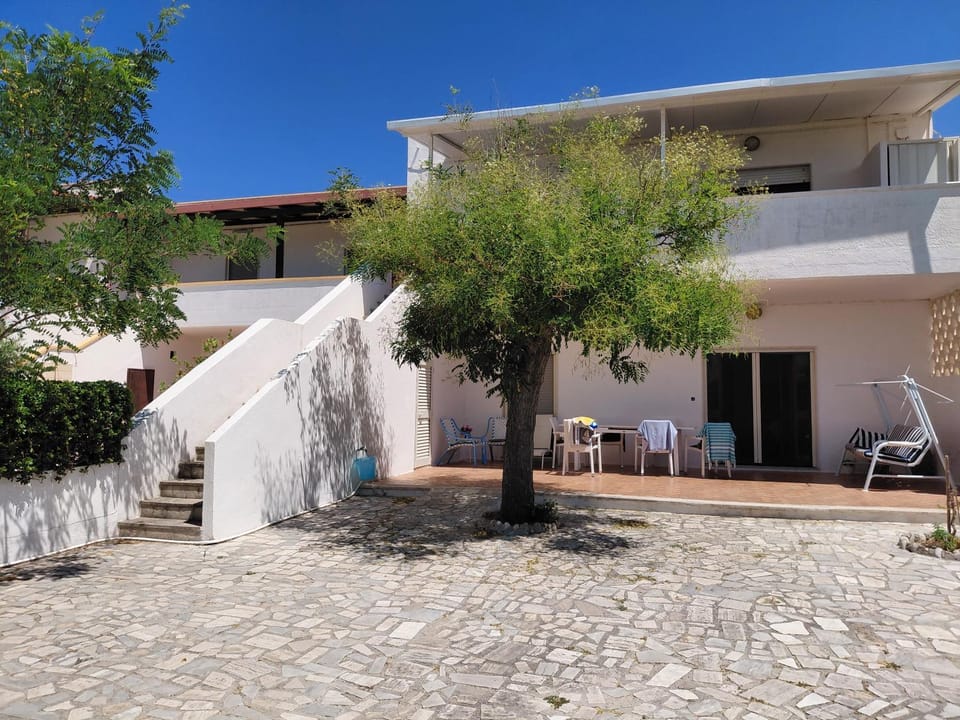 Property building, Balcony/Terrace