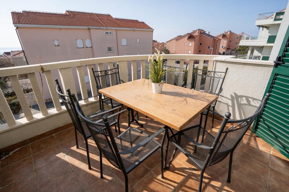 View (from property/room), Balcony/Terrace