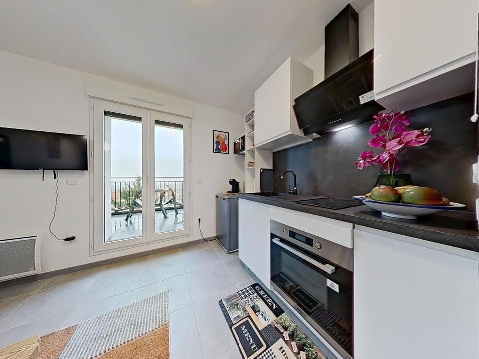 Appartement Elégant & Raffiné Apartment in Noisy-le-Grand