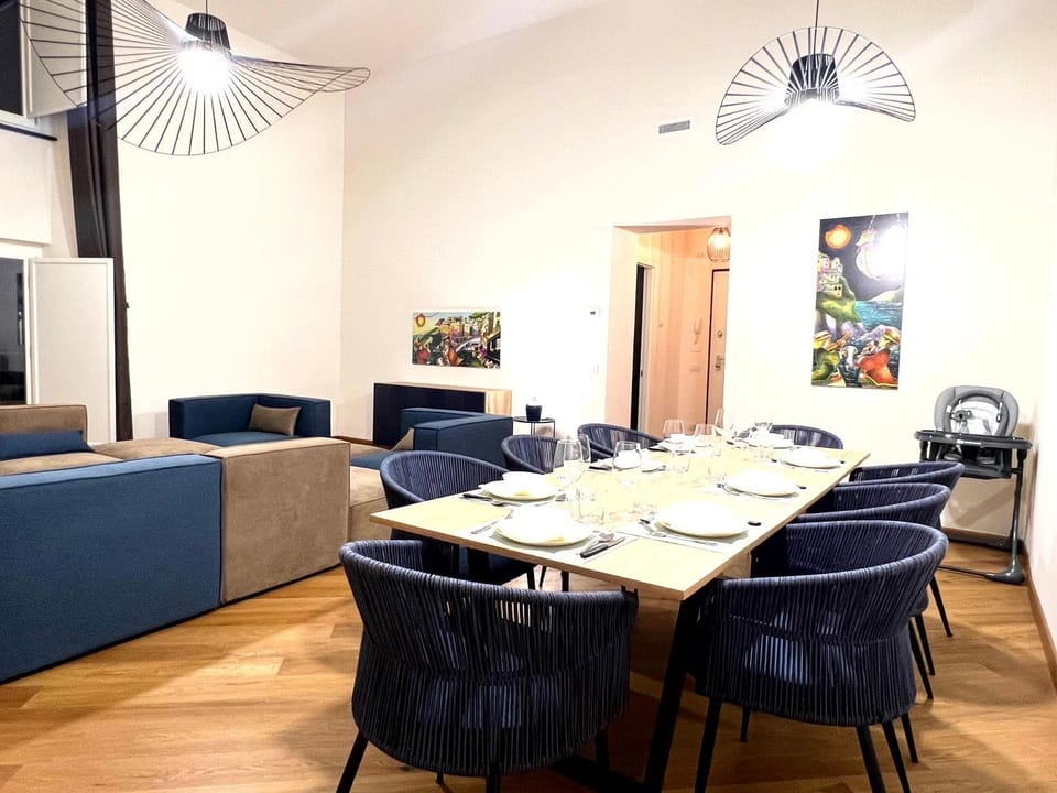 TV and multimedia, Living room, Dining area