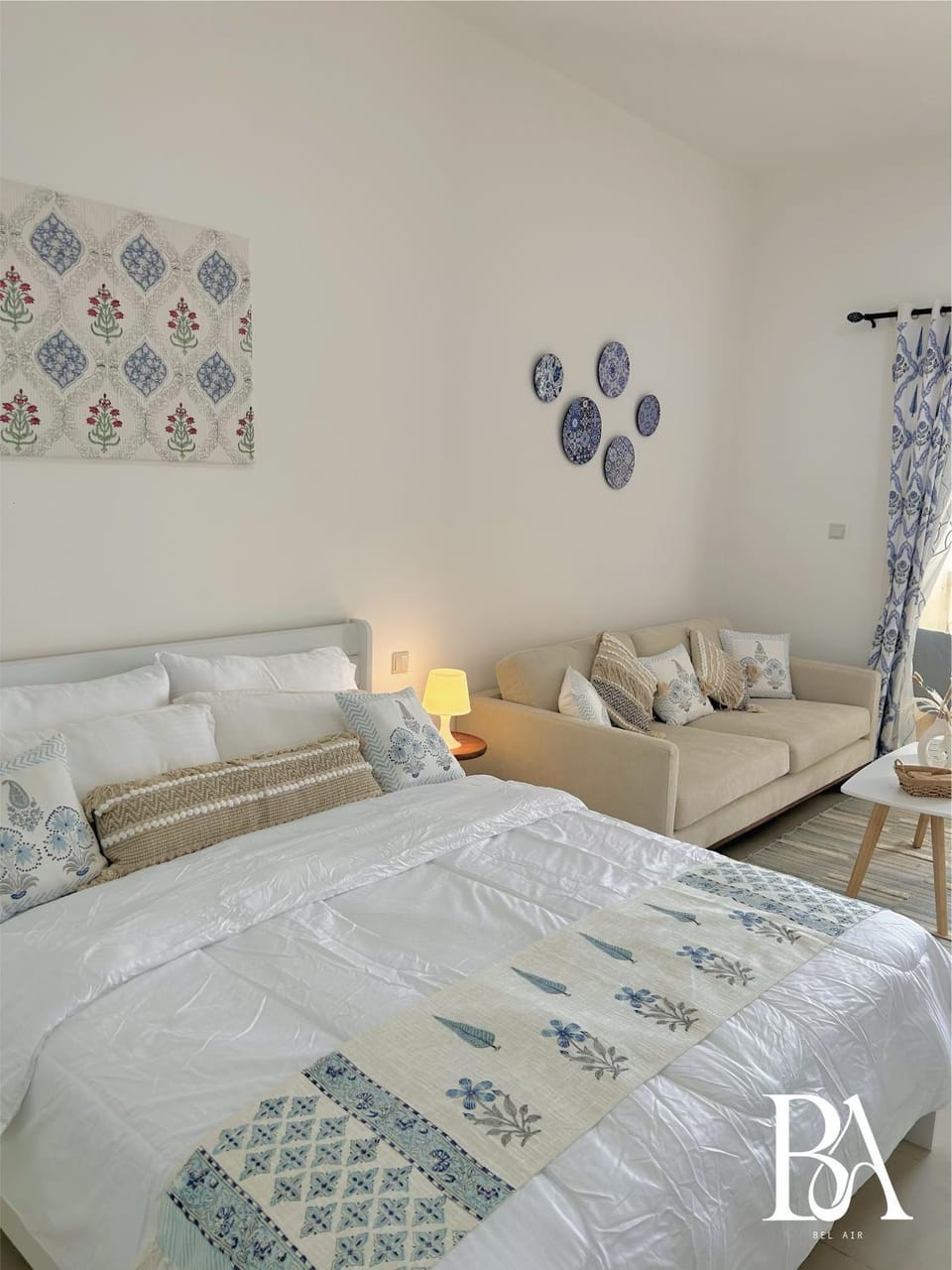 Living room, Photo of the whole room, Bedroom