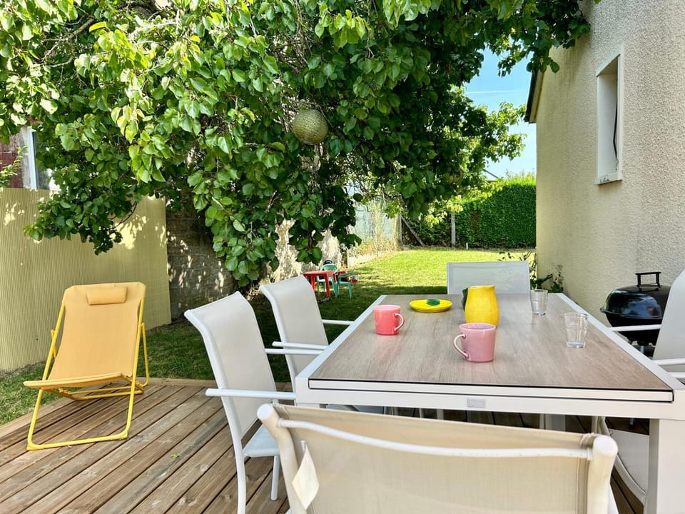Garden, Dining area