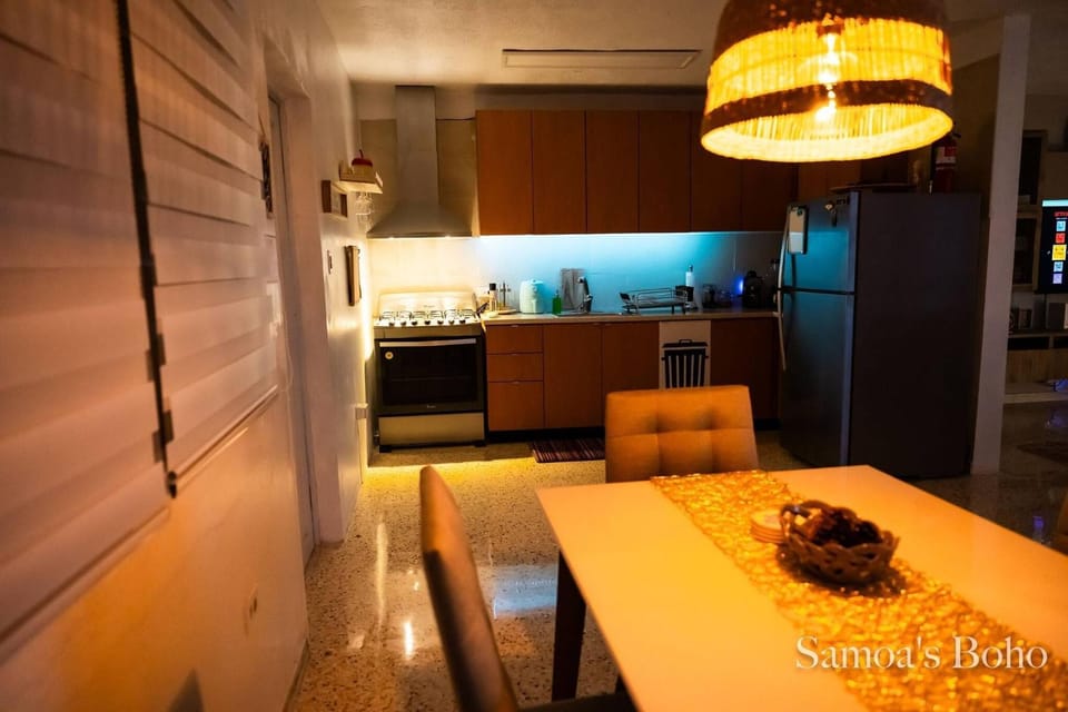 Living room, Dining area, kitchen