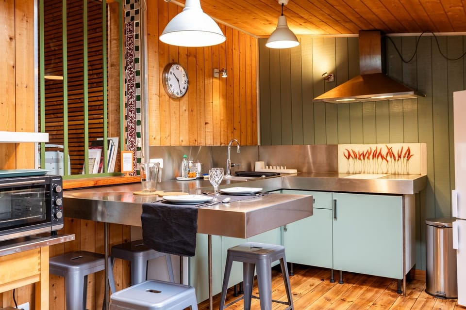 Kitchen or kitchenette, Living room