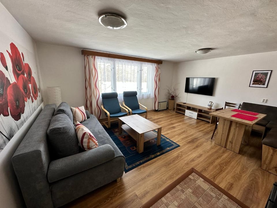 Communal lounge/ TV room, Seating area