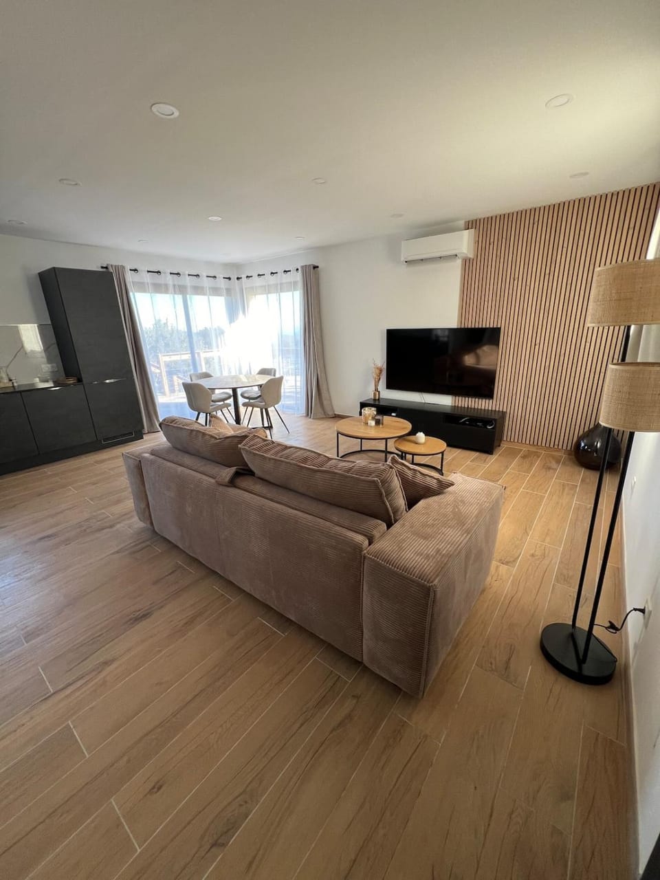 TV and multimedia, Living room