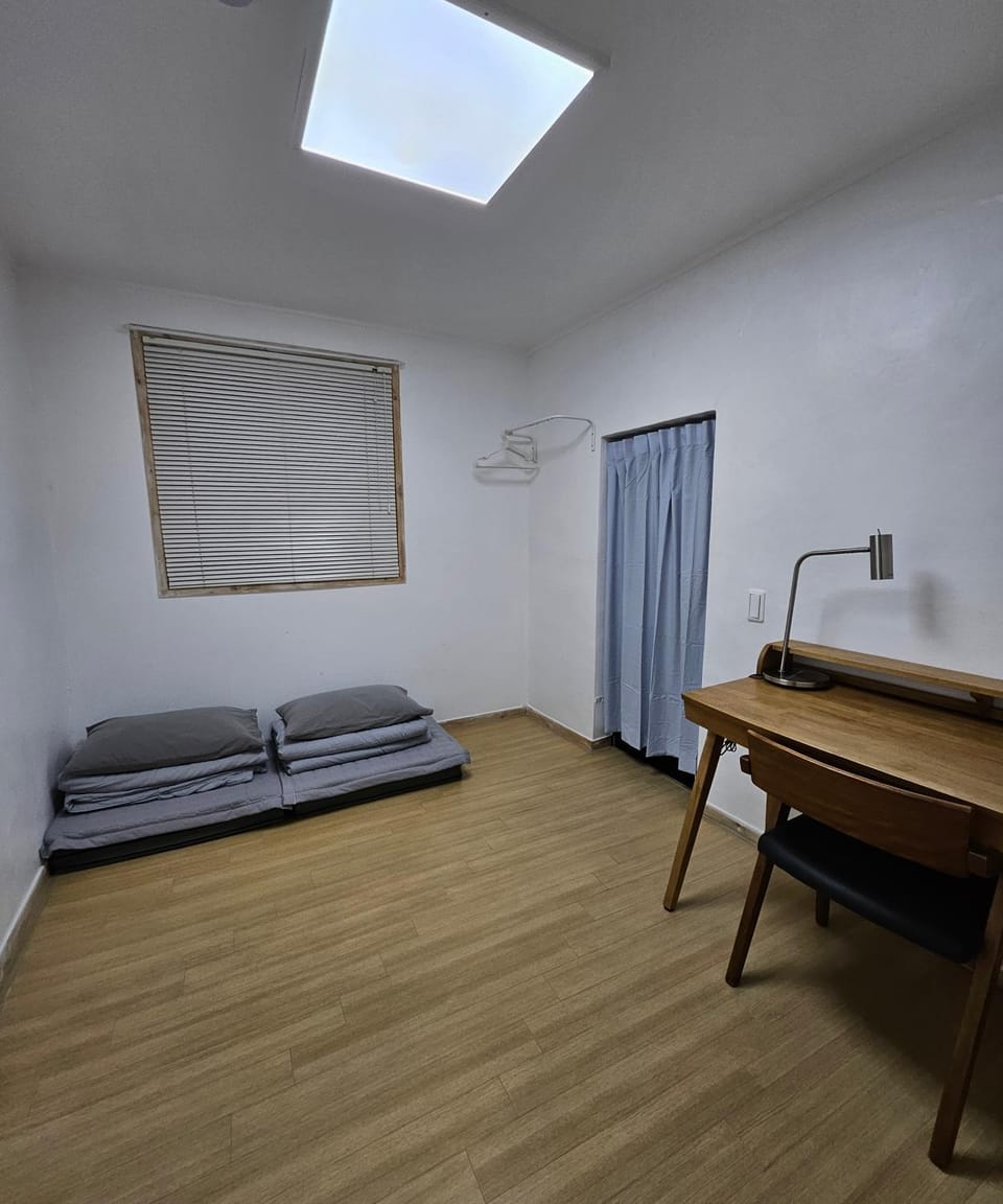 Seating area, Bedroom