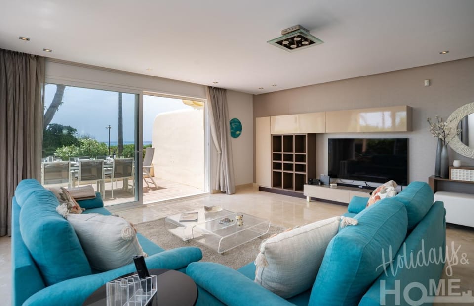 Holidays & Home BeachFront Neptuno II, garden, beach, pool ,Elviria ,Marbella Apartment in Marbella