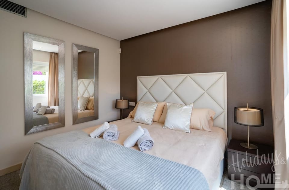 Holidays & Home BeachFront Neptuno II, garden, beach, pool ,Elviria ,Marbella Apartment in Marbella