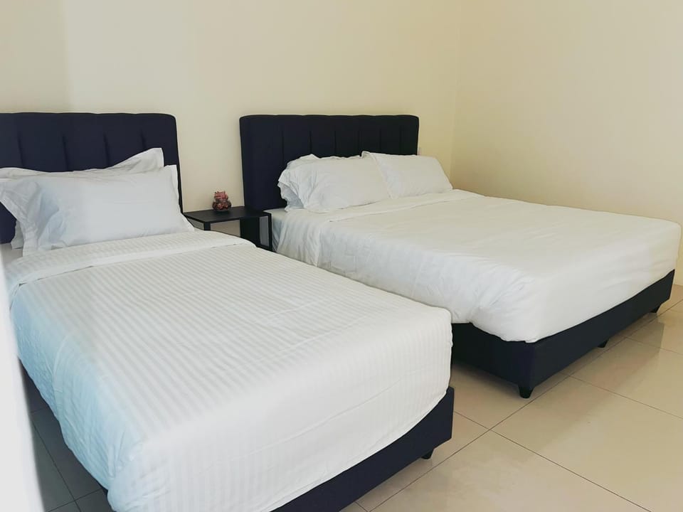 Cozy Private Room for Relaxing Stays Bed and Breakfast in Penang