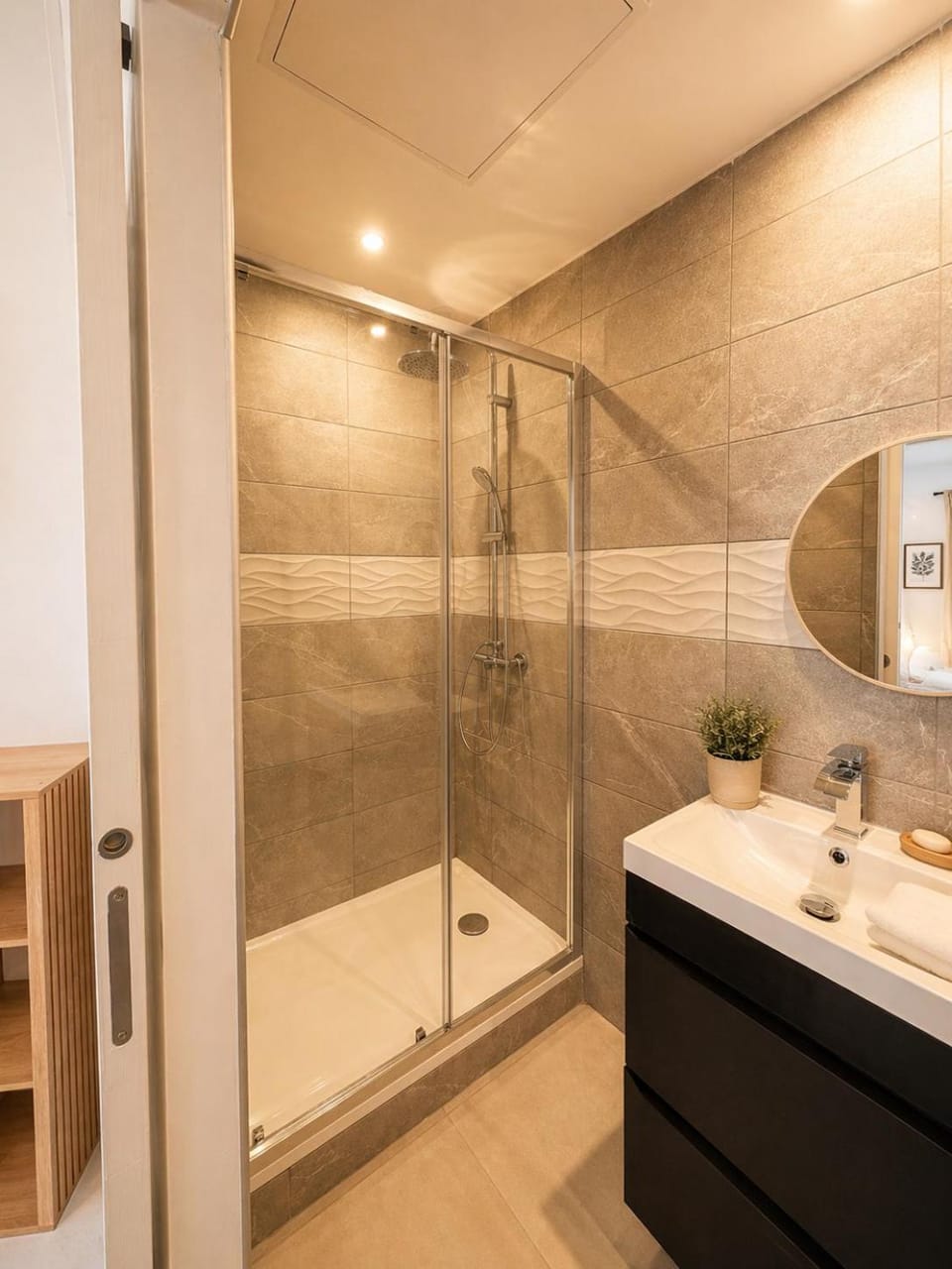 Shower, Bathroom