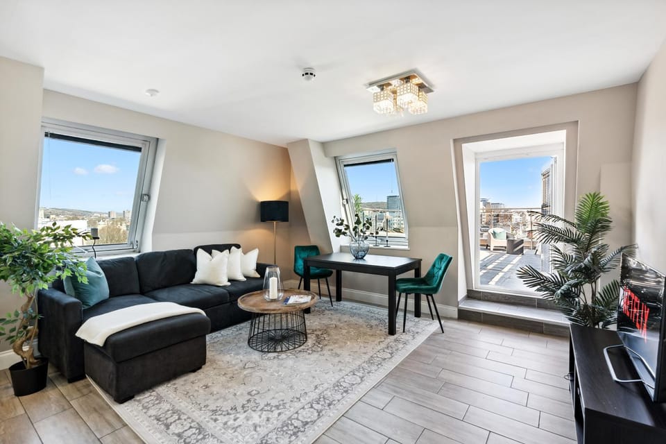 Patio, TV and multimedia, View (from property/room), Balcony/Terrace, Living room, Seating area, Dining area