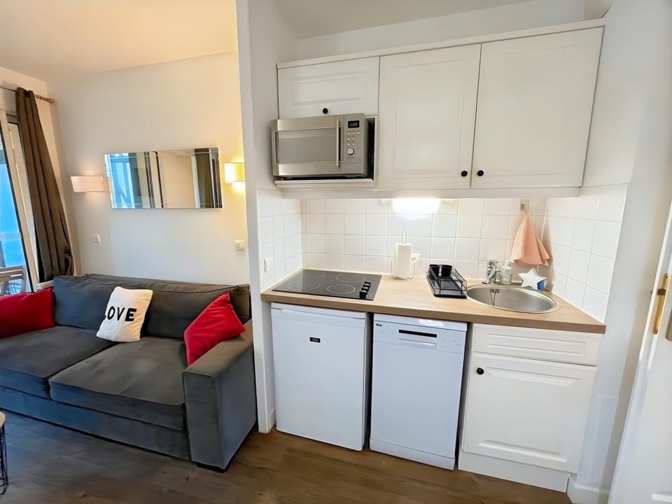 Piscine, parking gratuit et balcon vue sur le golf Apartment in Deauville