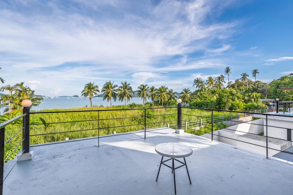 Natural landscape, View (from property/room), Balcony/Terrace, Sea view